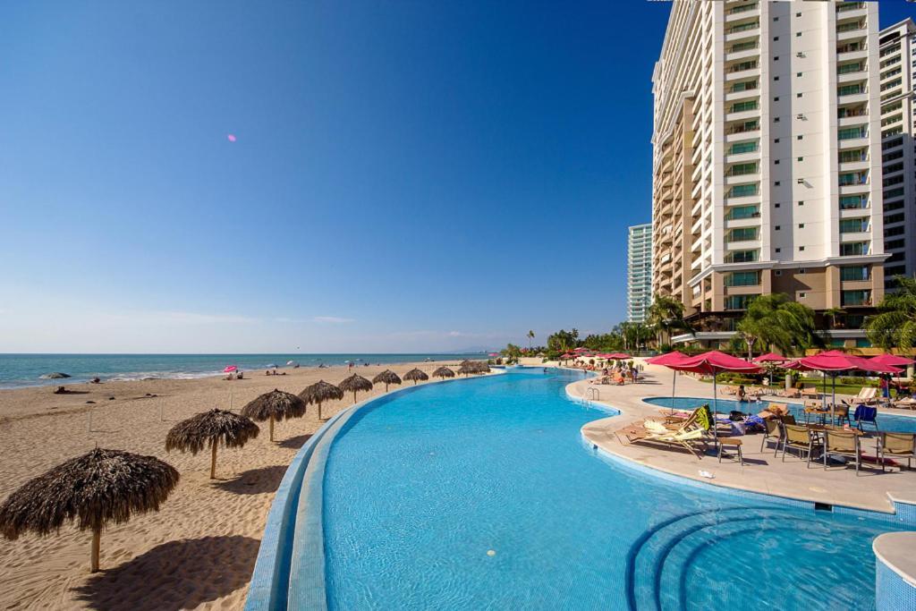 910-3000 Grand Venetian P.V. Leilighet Puerto Vallarta Eksteriør bilde